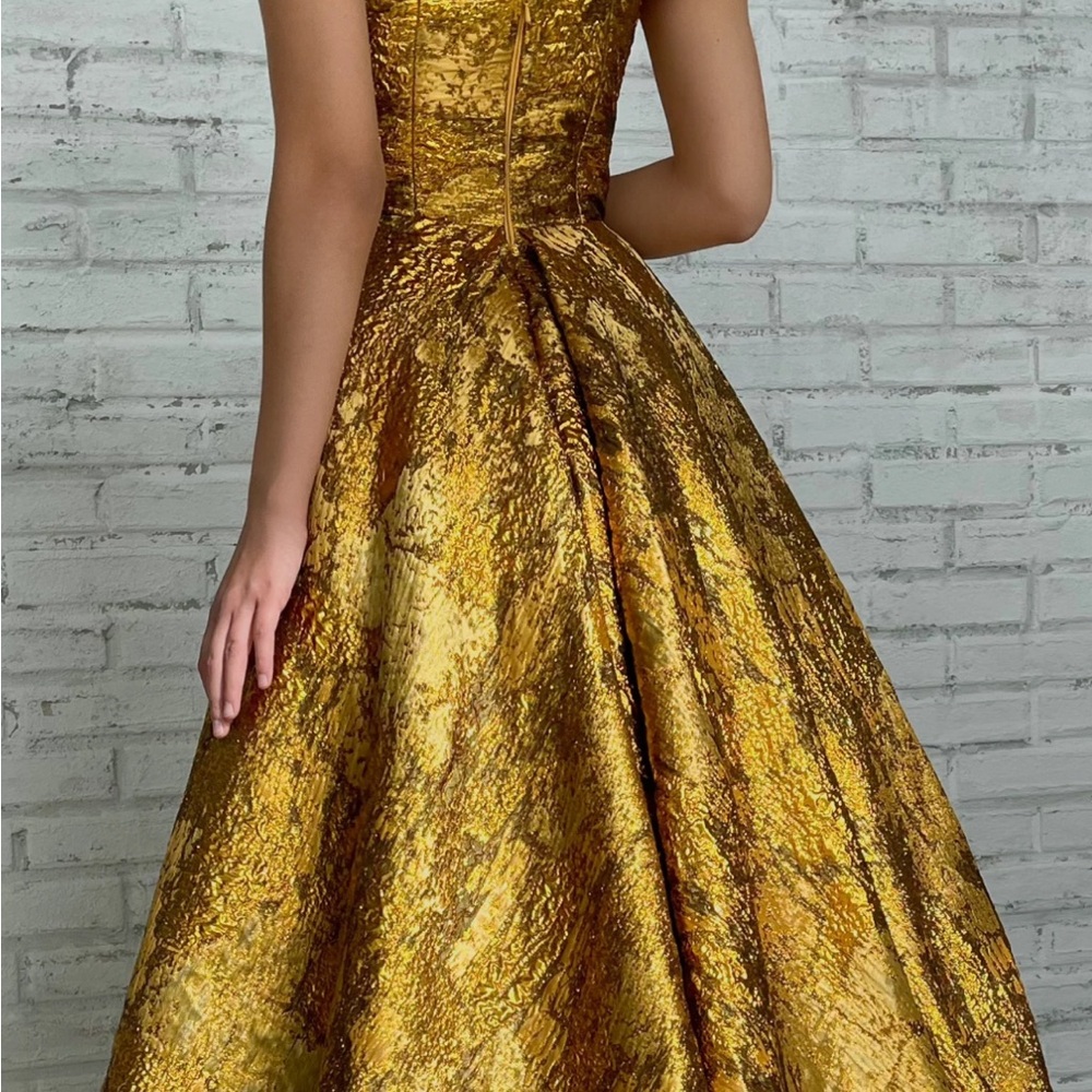 Teuta Matoshi Autumn Leaves Gold Textured Gown - Picture 2 of 15